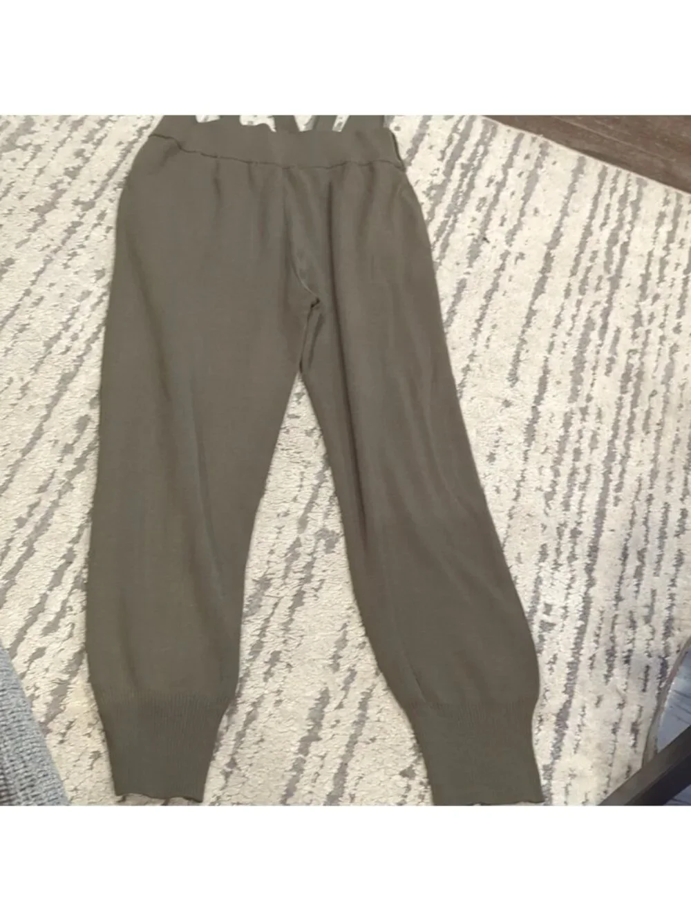 Zara Green knit joggers with waist tie and pockets